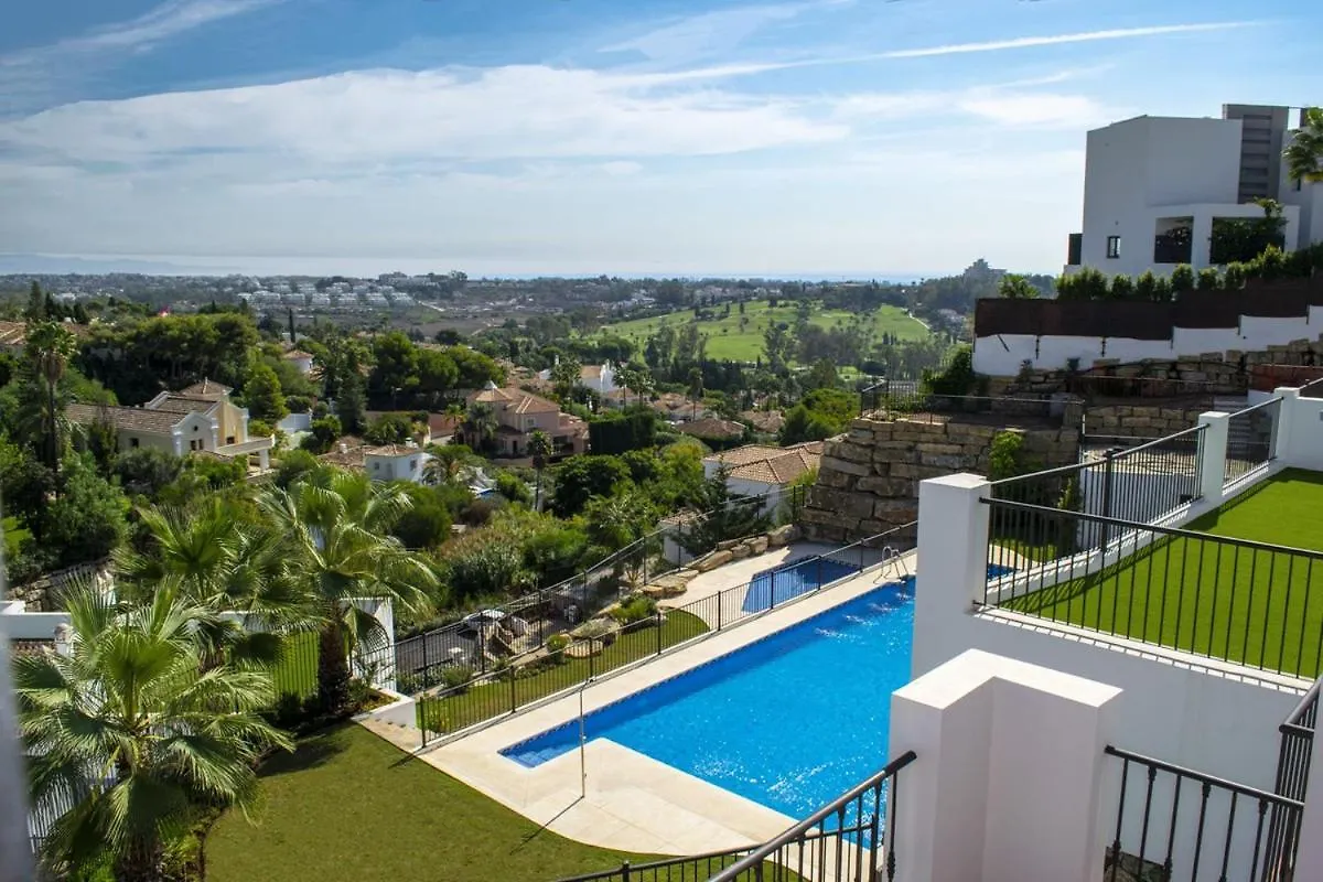 אסטפונה Luxury Penthouse Casa De Paraiso, Sea View, Pools, Golf דירה