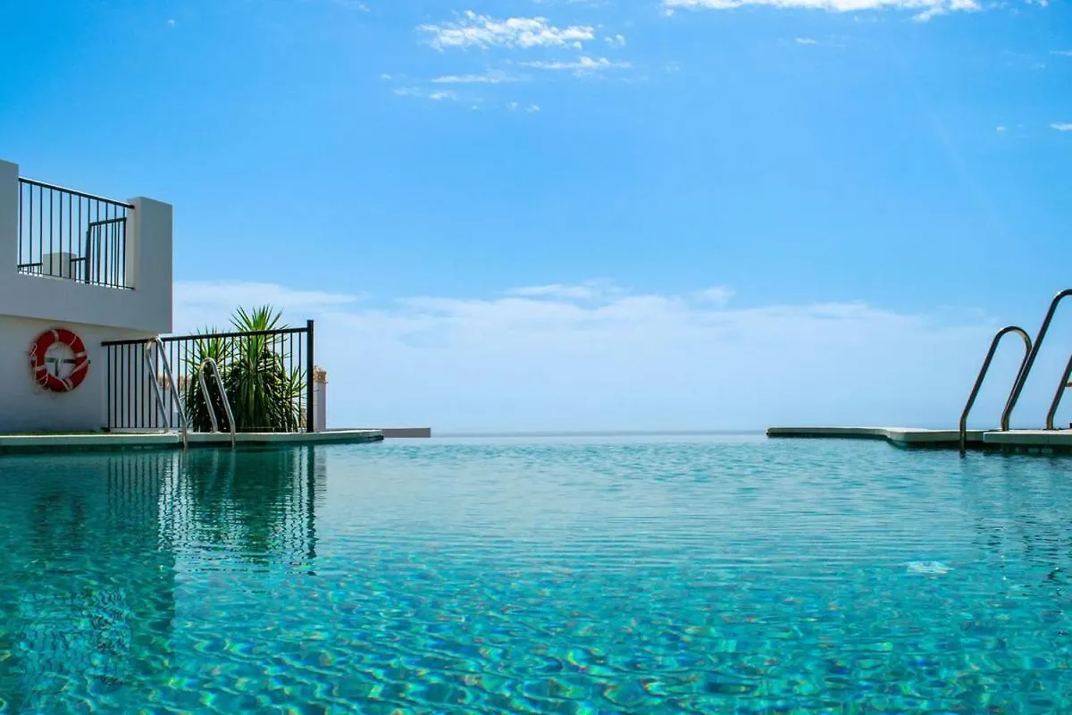 אסטפונה Luxury Penthouse Casa De Paraiso, Sea View, Pools, Golf